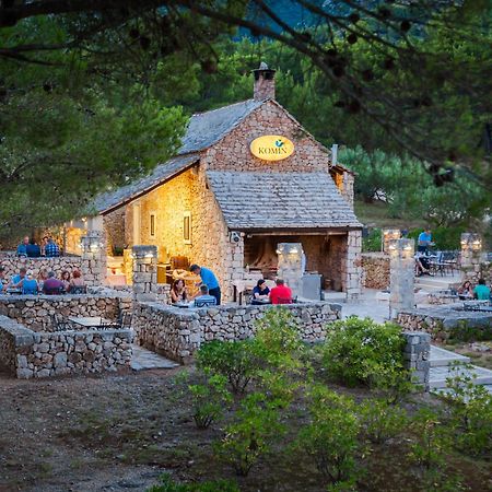 Bretanide Sport & Wellness Resort Bol Zewnętrze zdjęcie