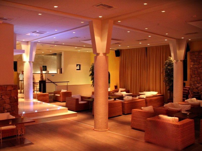 Bretanide Sport & Wellness Resort Bol Zewnętrze zdjęcie